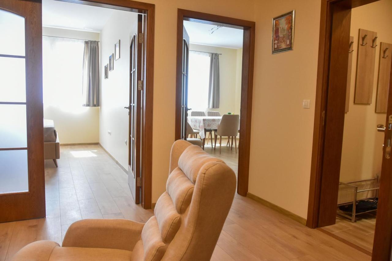 Trimaya Apartment - Comfort In The Top City Center Варна Екстериор снимка