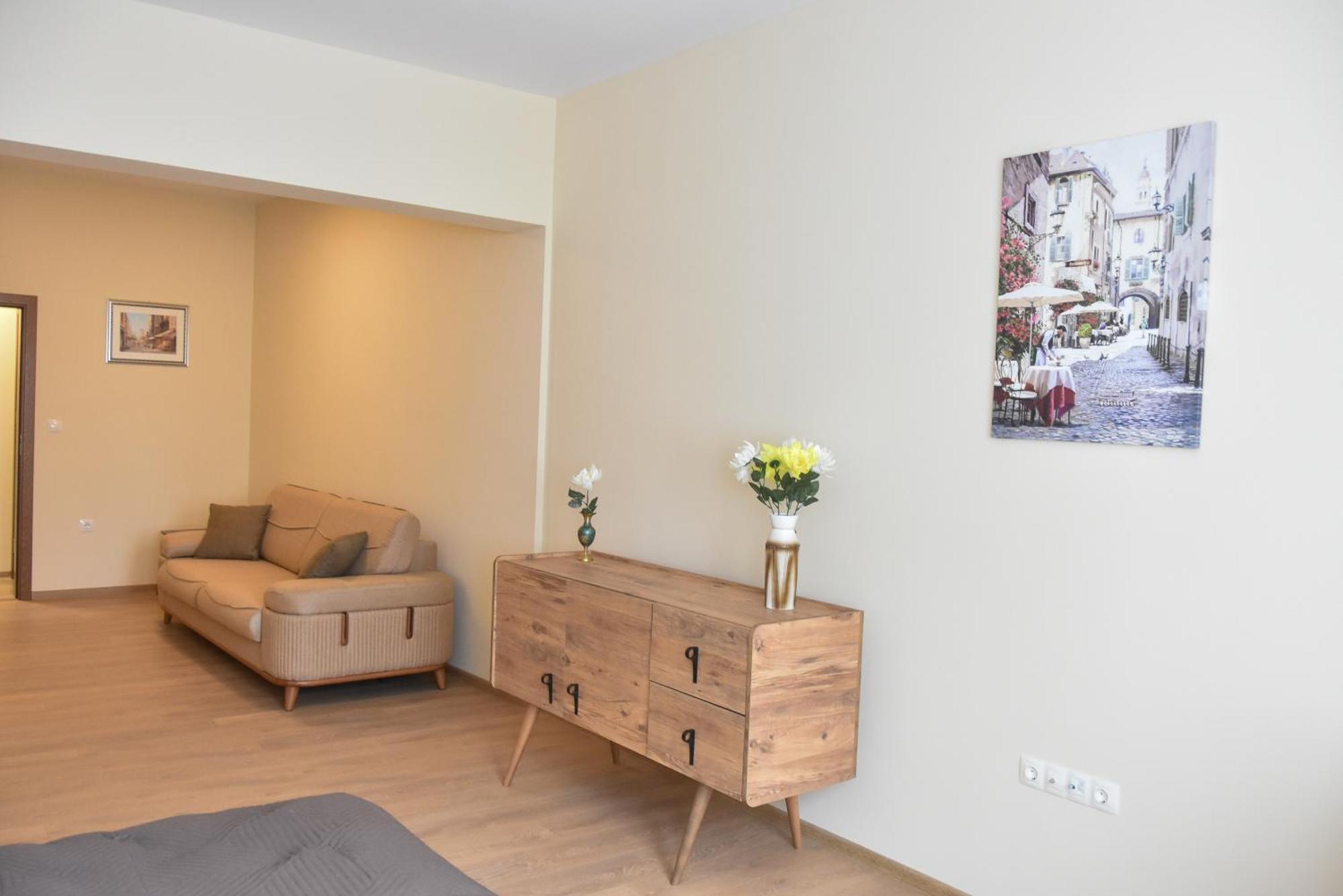 Trimaya Apartment - Comfort In The Top City Center Варна Екстериор снимка